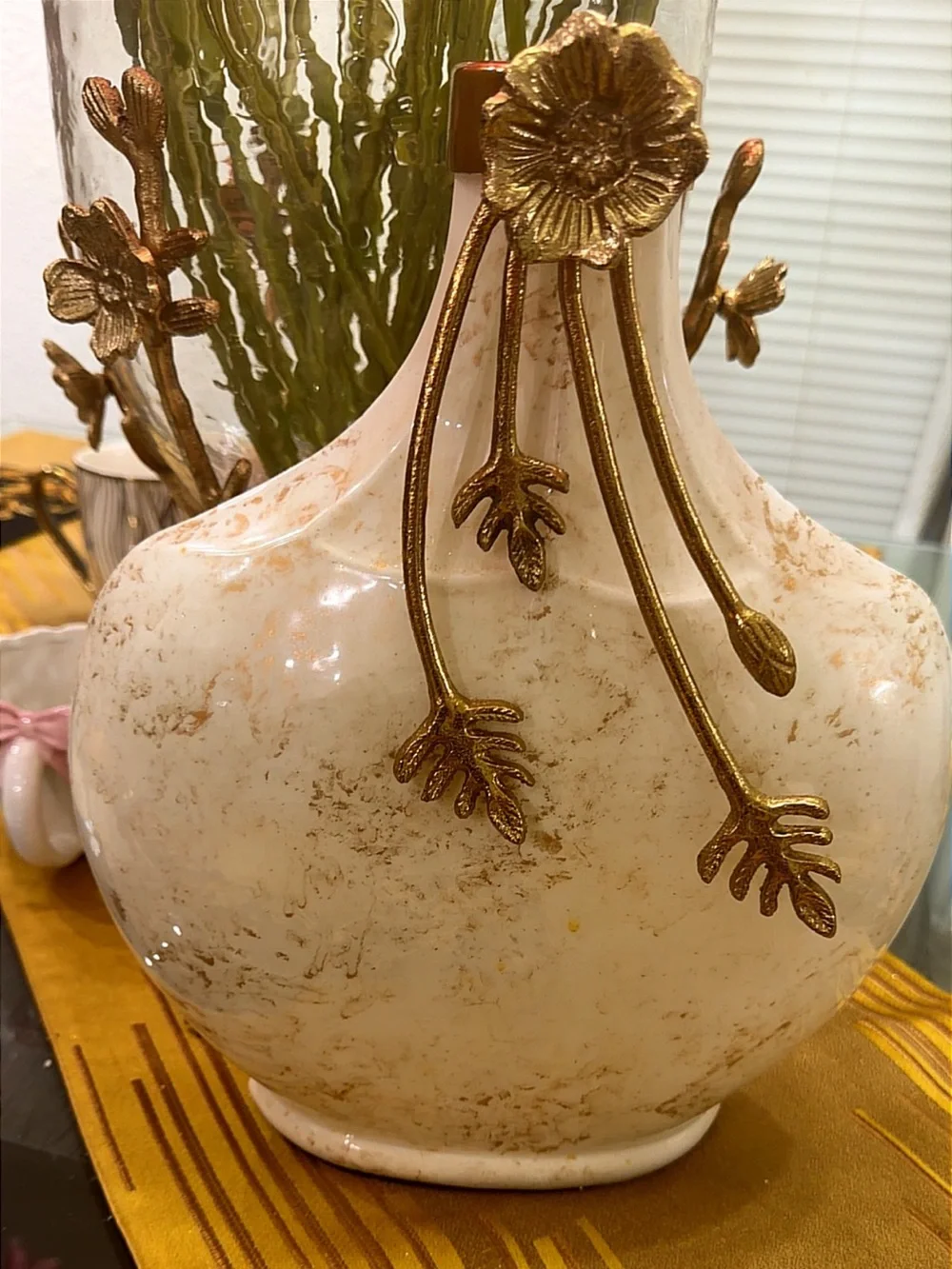 Sm Decorative Cream Ceramic Vase with Gold Leaf Accent